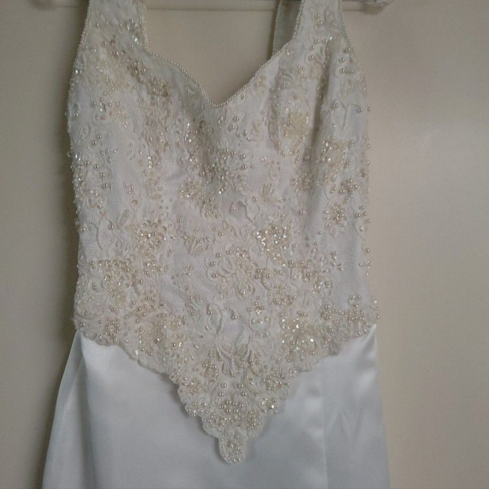 Wedding dress